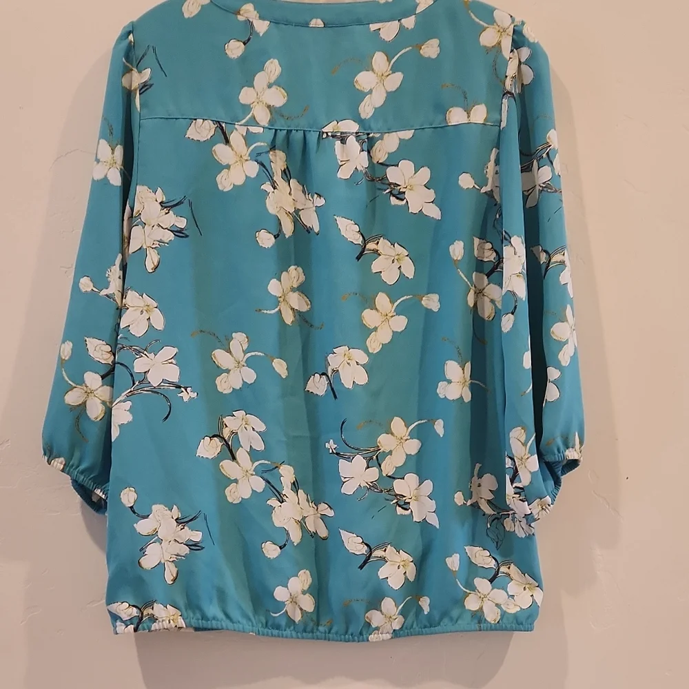 Loft Floral Blue Women's Top - Picture 4 of 6